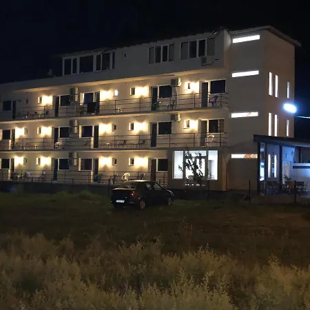 Autentic Boutikue Hotel